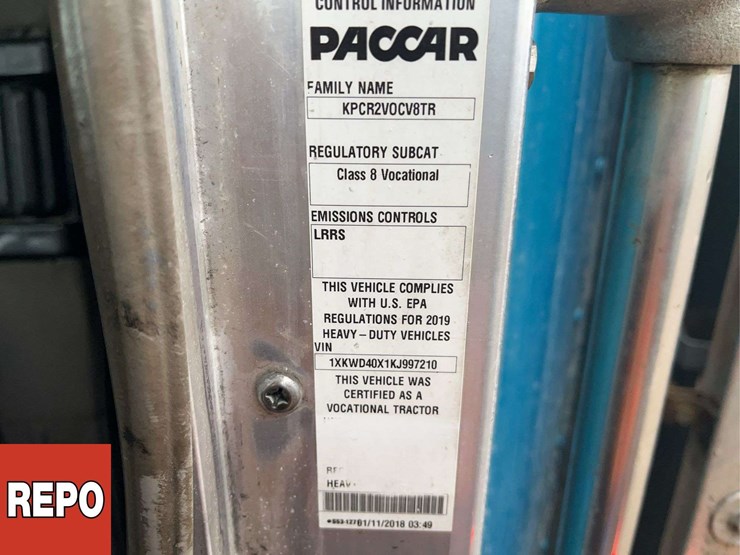 2019-kenworth-w900-image-26