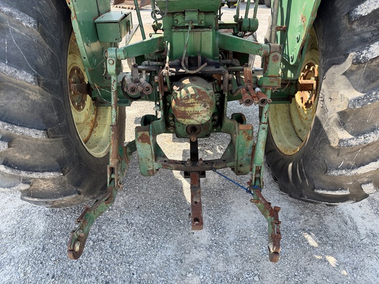 1964-oliver-1650-image-6