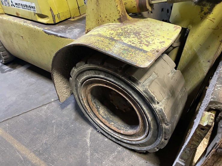 mitsubishi-fg35-image-30