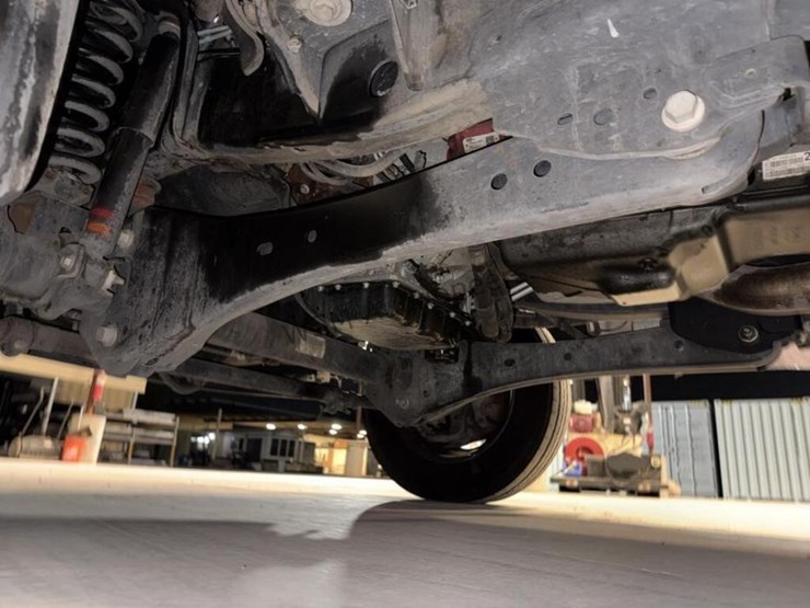 2017-ford-f550-image-35