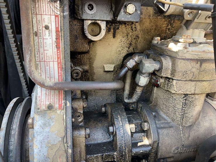 1989-peterbilt-375-image-24