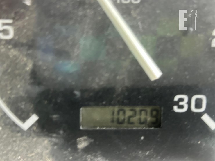 2001-john-deere-5320-image-10