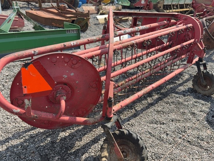 massey-ferguson-3-image-3