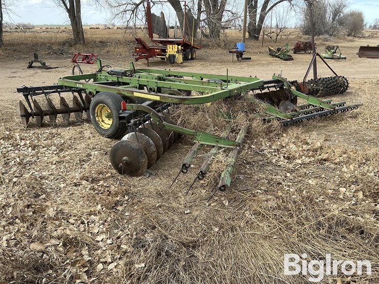 john-deere-210-image-7