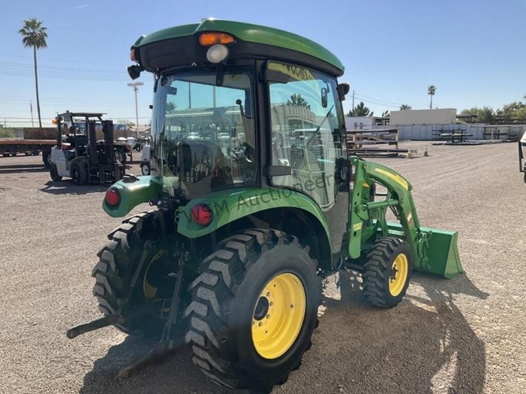 john-deere-3320-image-5