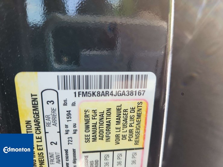 2018-ford-explorer-image-46