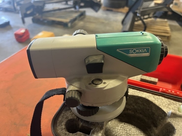 sokkia-b40-automatic-laser-level-image-2