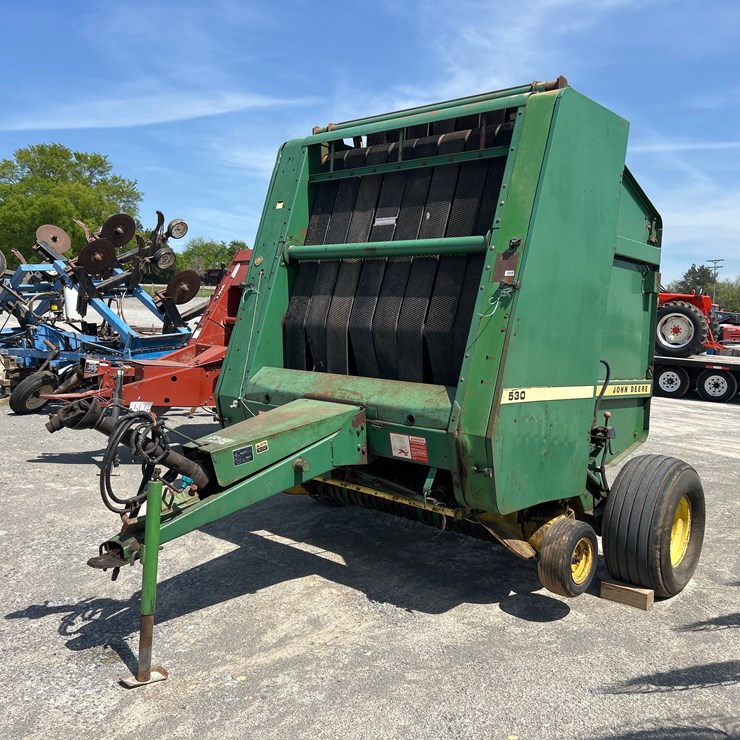 JOHN DEERE 530