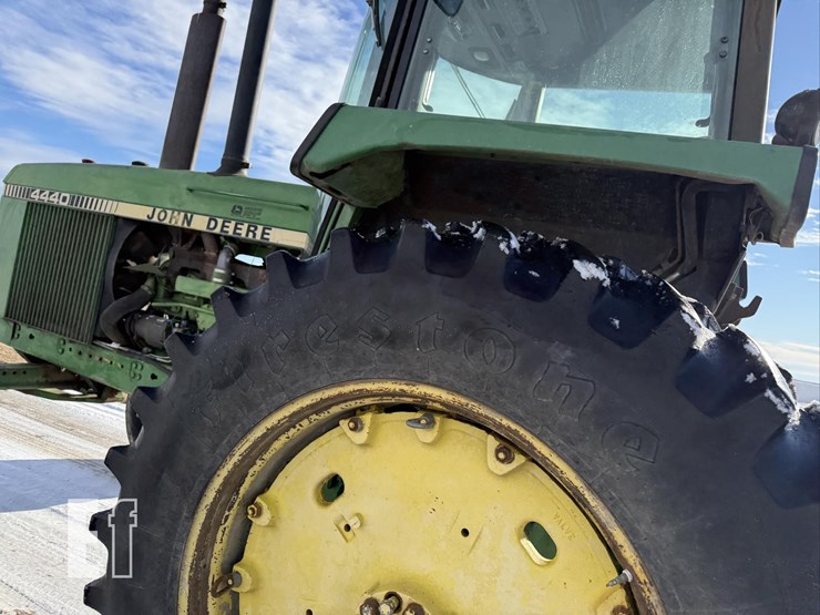 john-deere-4440-image-15