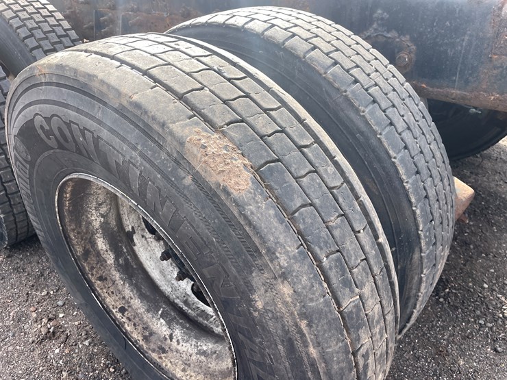 #242-•-2000-sterling-truck-tractor-(has-mn-title)-(mora,-mn)-image-37