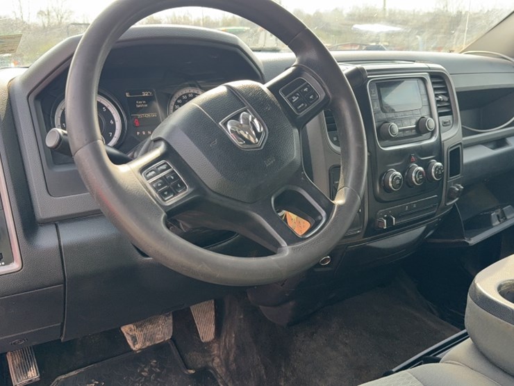 2015-dodge-2500-image-19