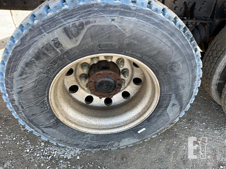 2002-kenworth-t800-image-11