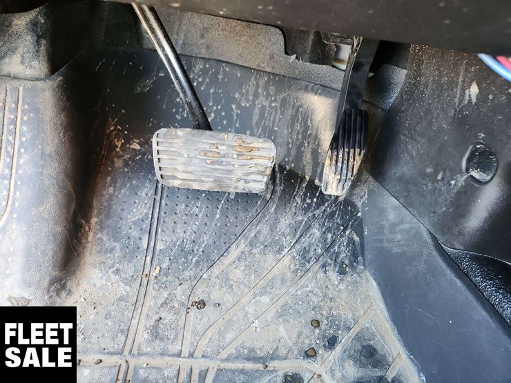 2022-chevrolet-silverado-1500-image-24