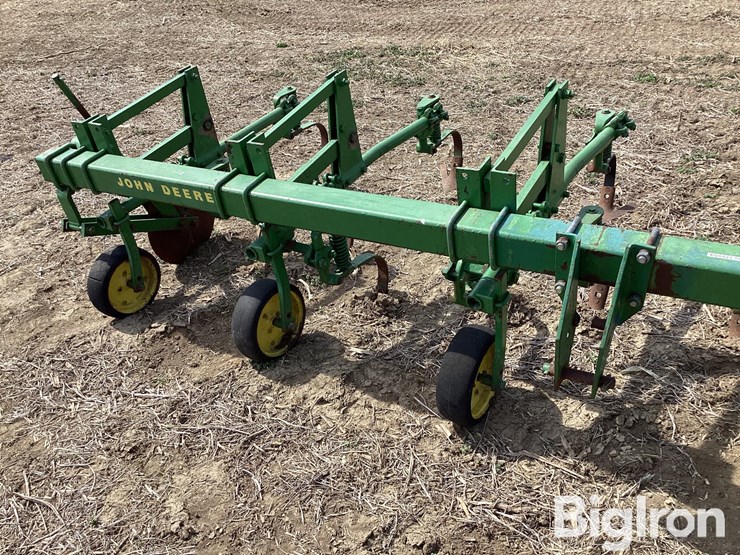 john-deere-6-image-10