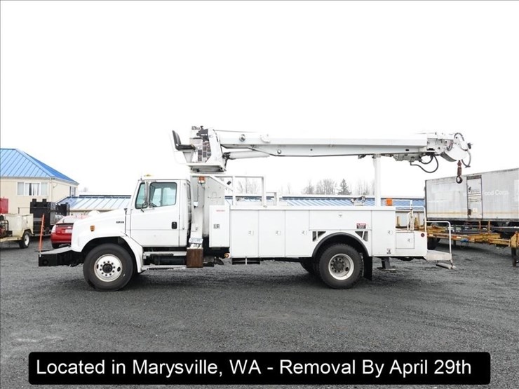 2003-freightliner-fl80-image-4