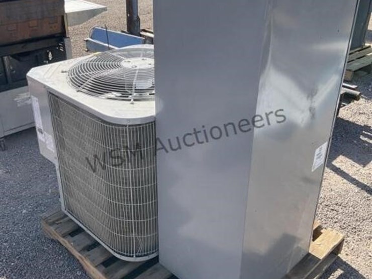 2t-15-seer-a/c-unit-image-2