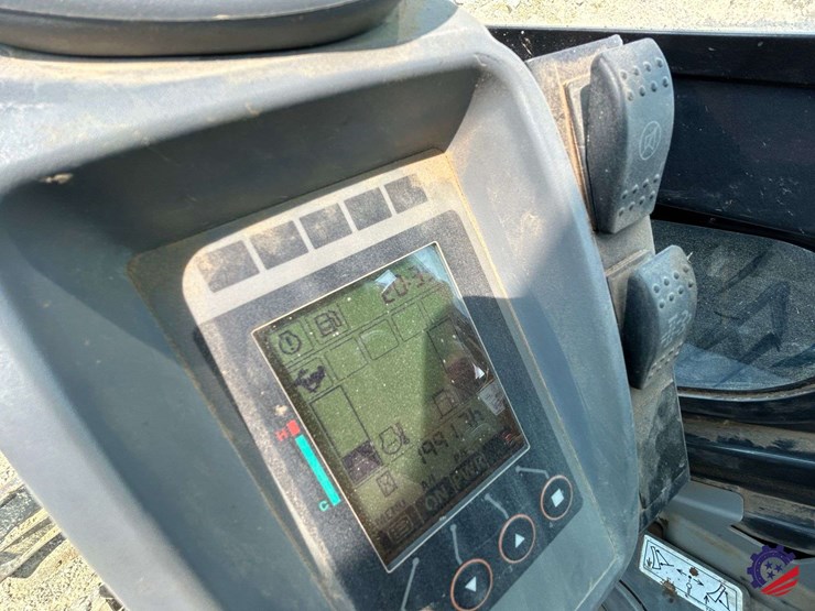 2021-deere-60g-image-57