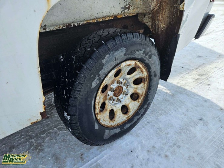 2010-chevrolet-silverado-1500-image-11