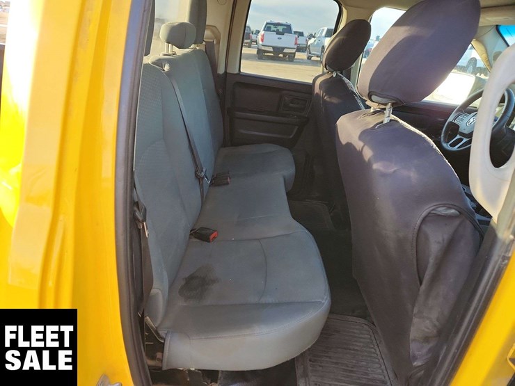 2019-ram-1500-classic-image-18