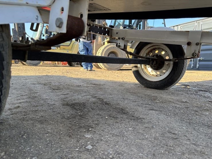 1991-unknown-trailer-image-30