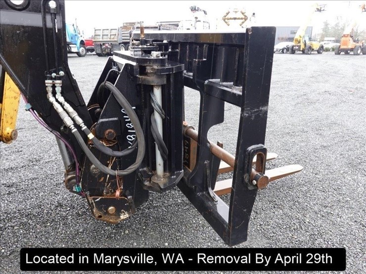 2019-caterpillar-tl1255d-image-2