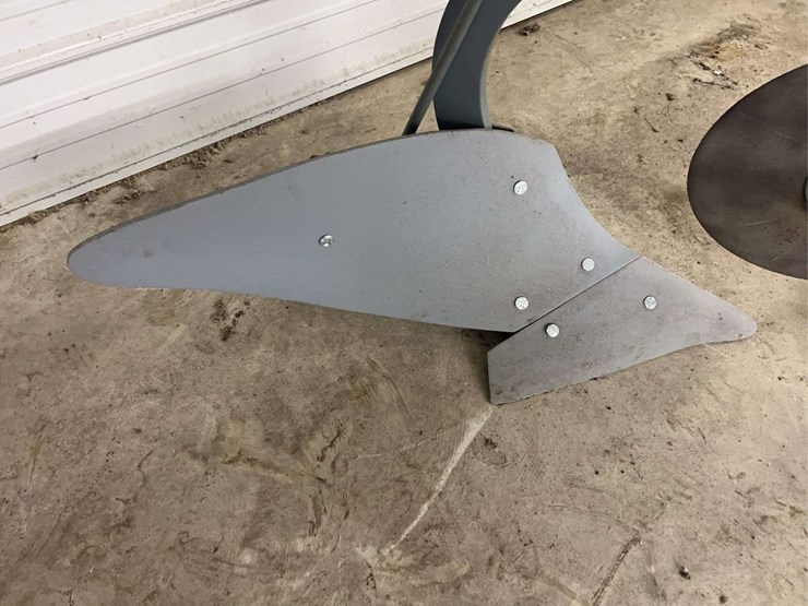 one-bottom-ferguson-plow-image-16