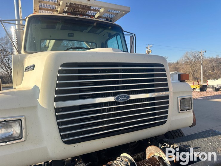 1996-ford-l9000-image-16