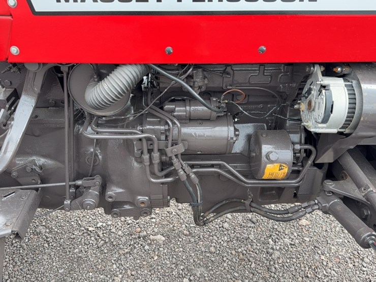 massey-ferguson-240-image-6