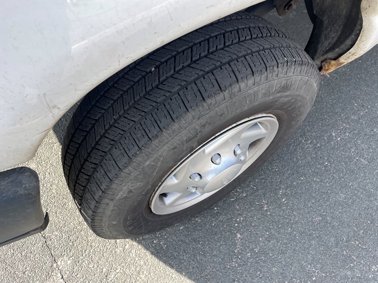 2014-ford-e350-image-9