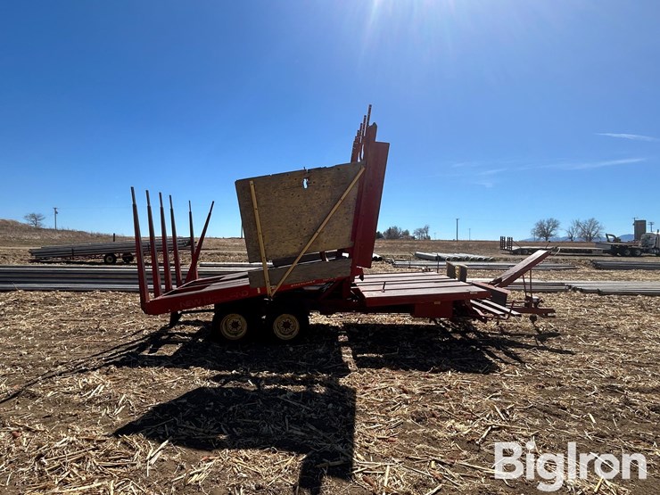 new-holland-1033-image-4