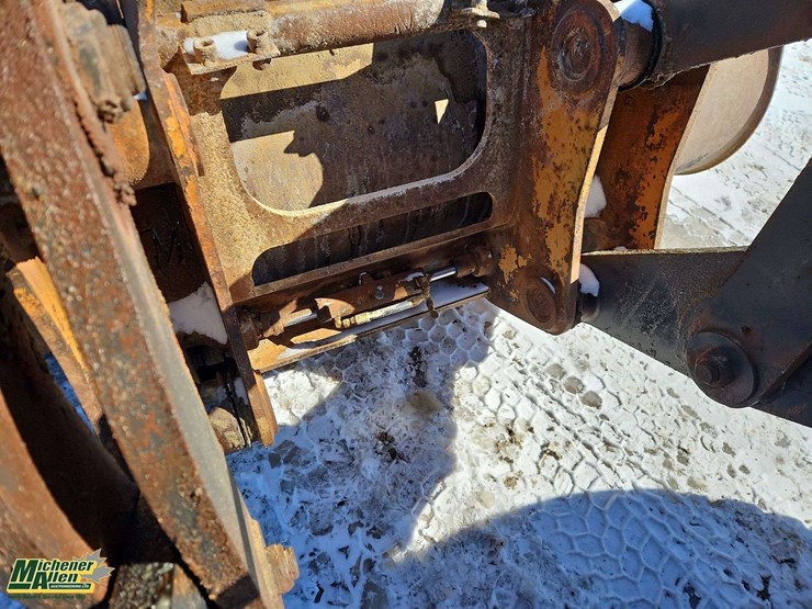 2003-case-621d-xt-image-13