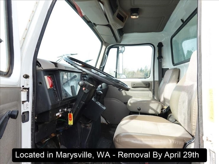 2001-international-4900-image-16