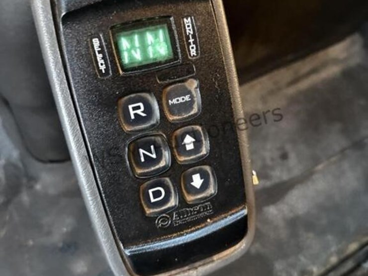 2009-international-durastar-4400-image-52