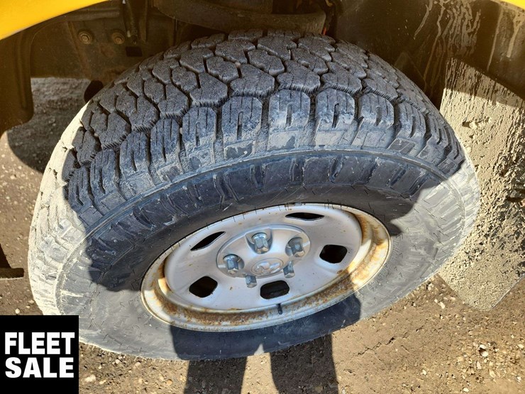 2019-ram-1500-classic-image-10