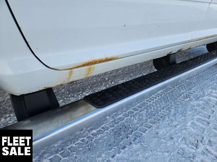 2013-dodge-3500-image-42