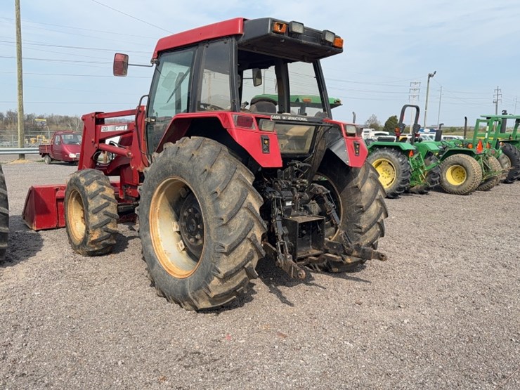 #3033-•-case-5220-tractor-image-11