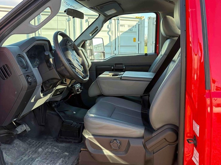 2016-ford-f350-image-15