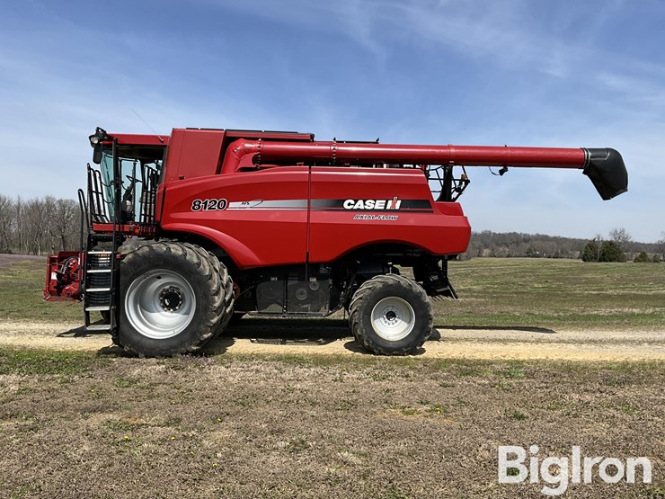 2012-case-ih-8120-image-8