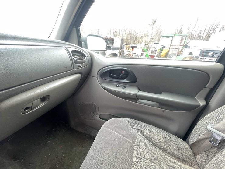 2003-chevrolet-trailblazer-image-55