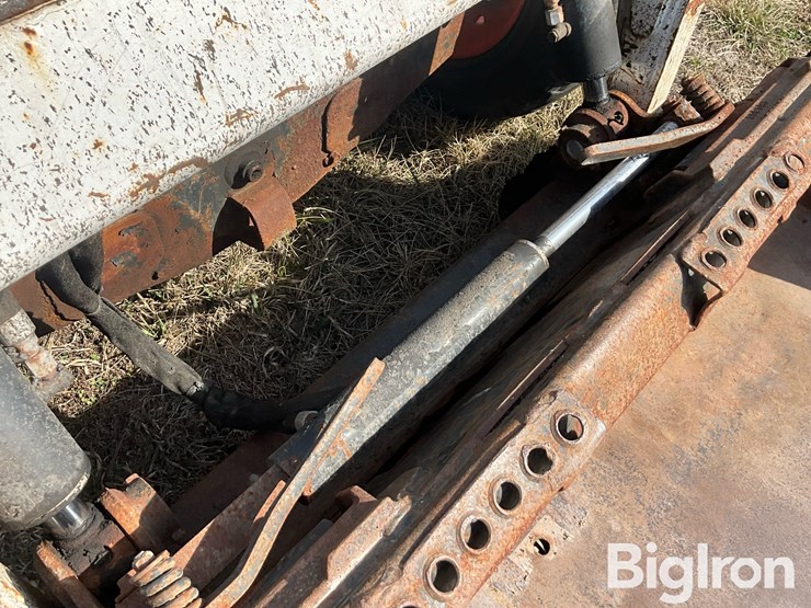 2010-bobcat-s185-image-17