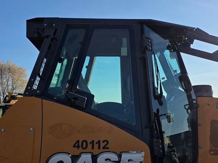 2013-case-850m-image-30