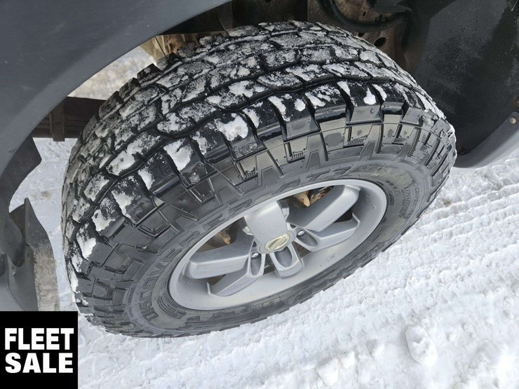 2014-nissan-titan-image-11