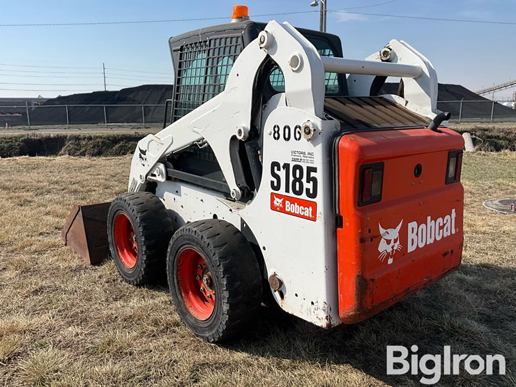 2010-bobcat-s185-image-7