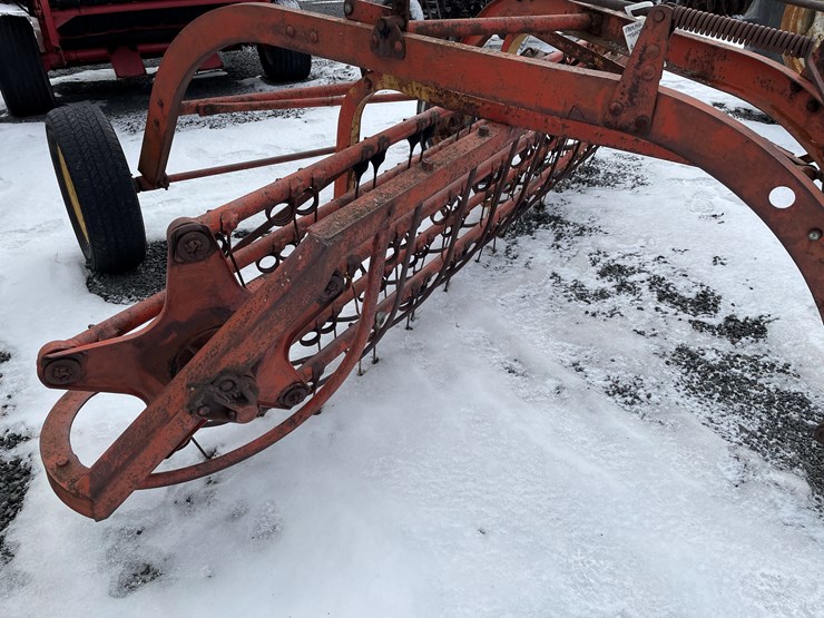 new-holland-55-image-15