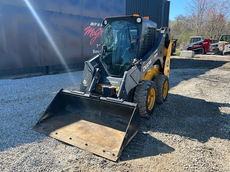 2019-deere-318g-image-8