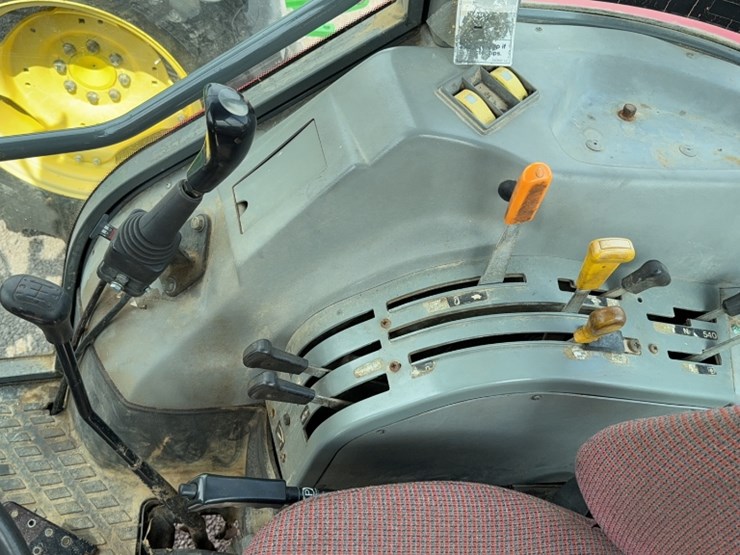 massey-ferguson-4253-image-19