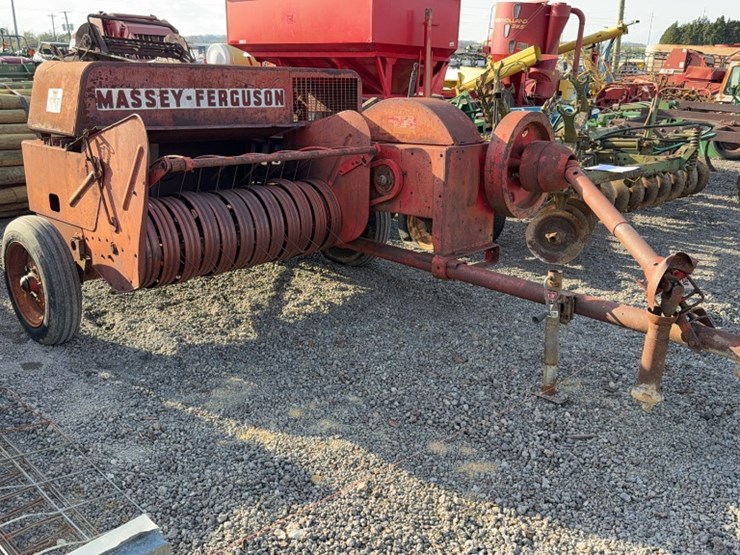 massey-ferguson-3-image-1