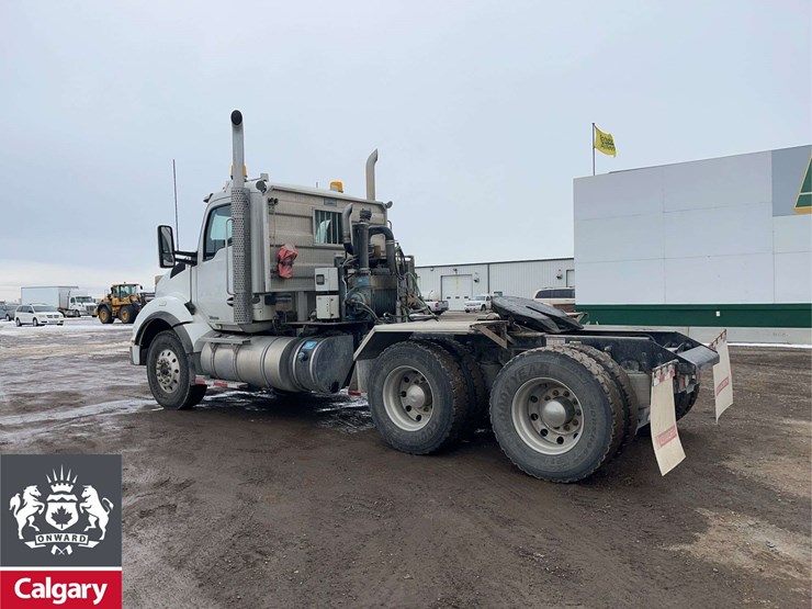 2018-kenworth-t880-image-3