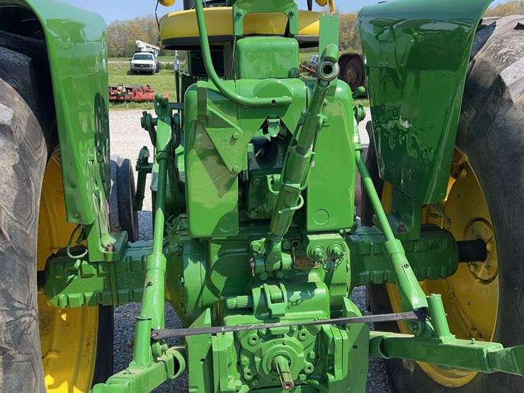 1967-john-deere-3020-image-5