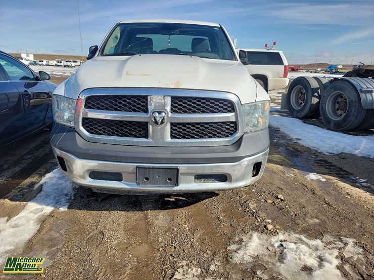 2013-dodge-1500-image-2